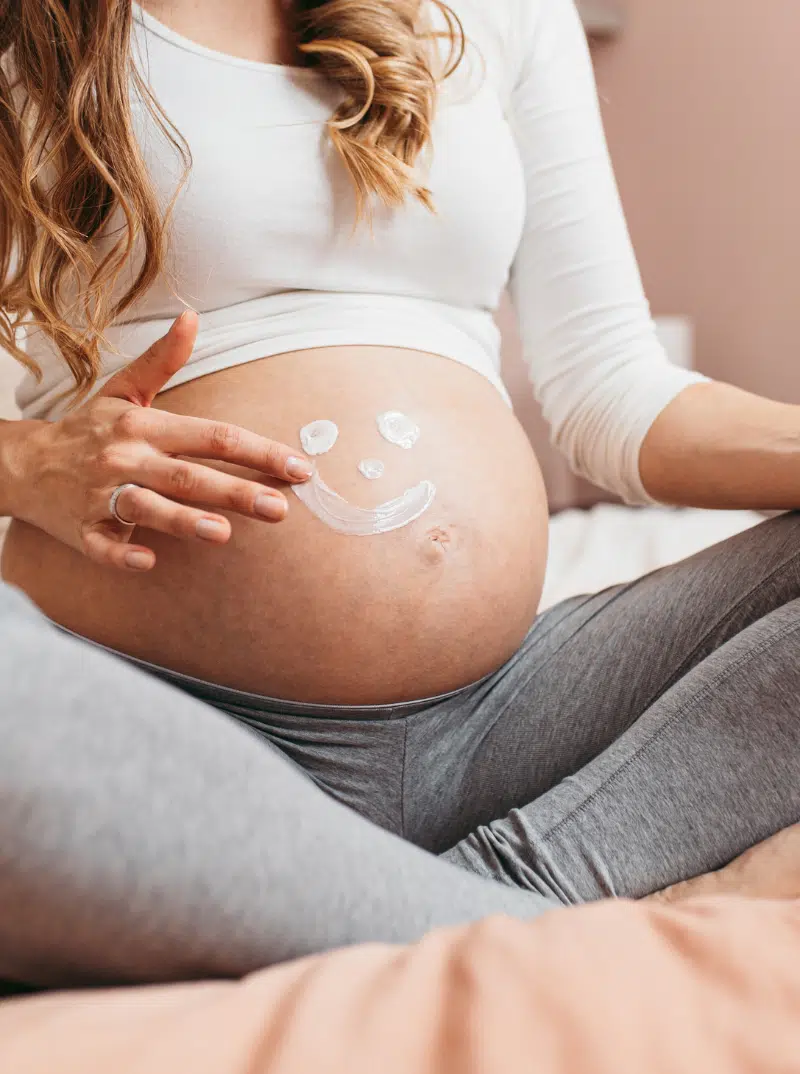 Rosacea in der Schwangerschaft: „Ich dachte erst, es sei Akne“ - DemoDerm Rosacea Blog